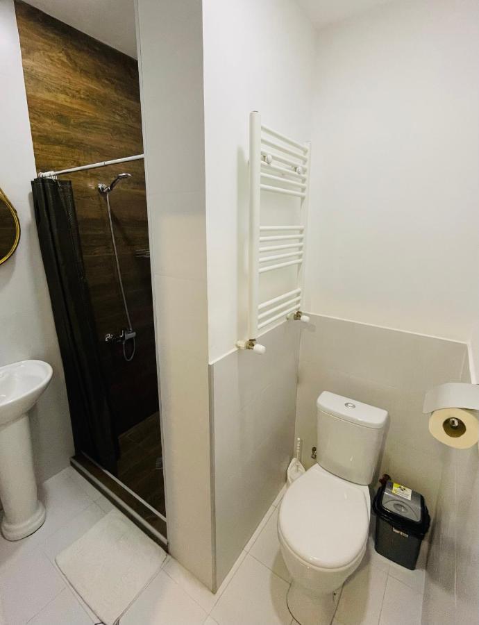 Book Hotel Tbilisi Bagian luar foto